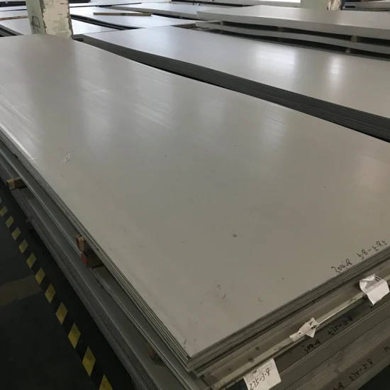 ASTM AISI N. 1 N. 4 2b 4K 8K superficie a specchio laminata a caldo 304 316L 409L 410 420 430 440c lamiera di acciaio inossidabile per tetti industriali, zincata